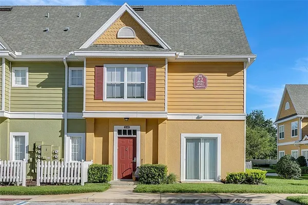 $2,000 | 4561 Yellowgold Road East, Unit 102, Kissimmee, FL 34746