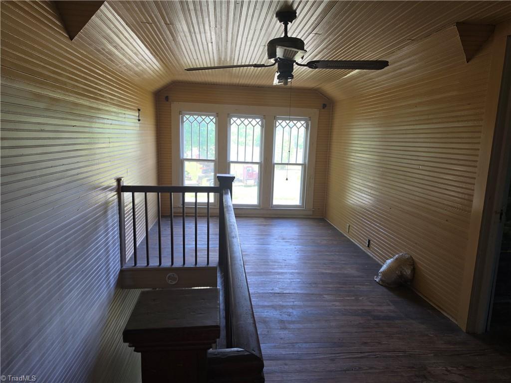 2729 Asbury Road Mount Airy, NC 27030 - Photo 21 of 36