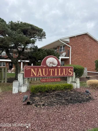 $1,950 | 548 Ocean Boulevard, Unit 8, Long Branch, NJ 07740
