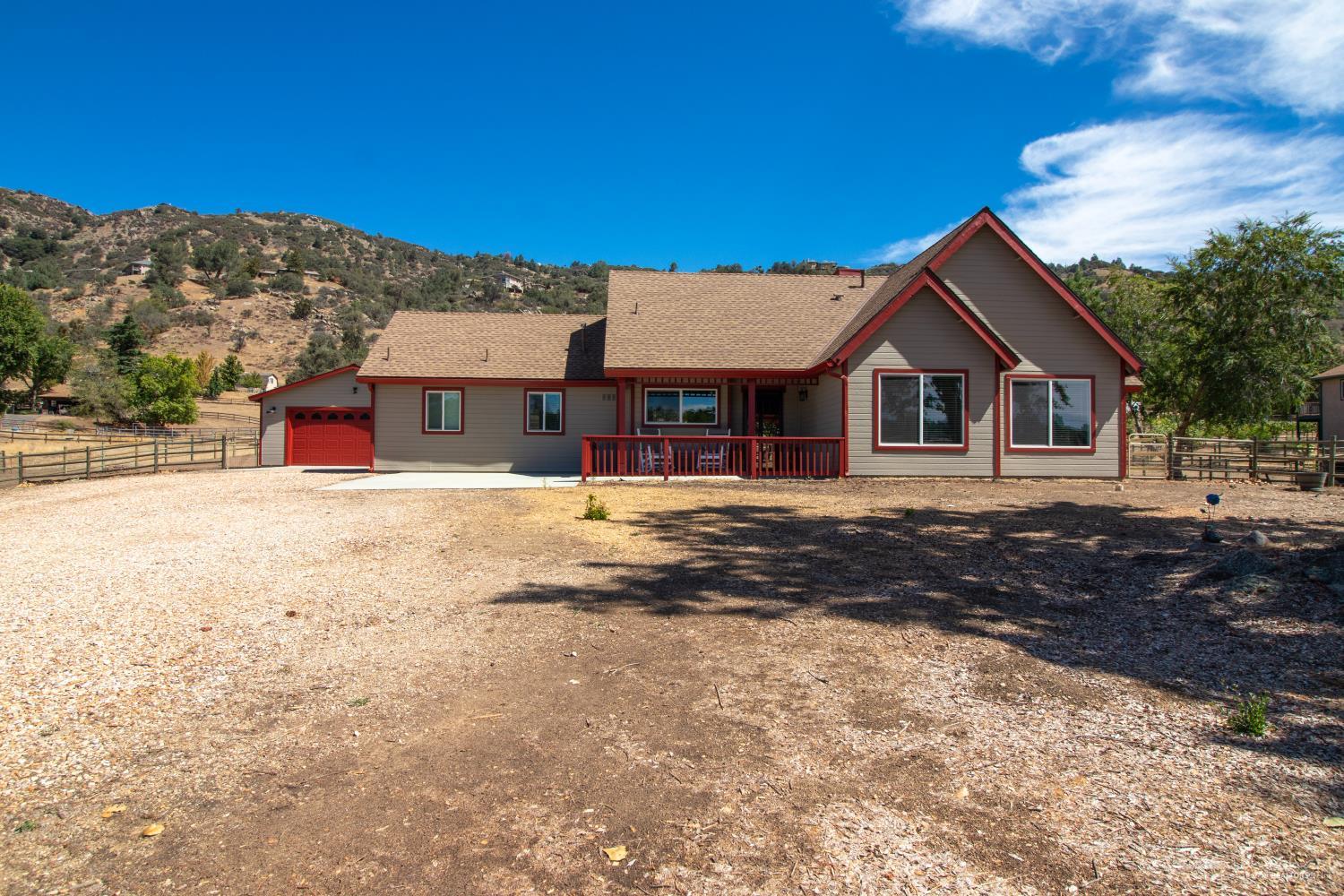 26961 Bear Valley Road Tehachapi, CA 93561 - Photo 36 of 40 Gallery Image 36