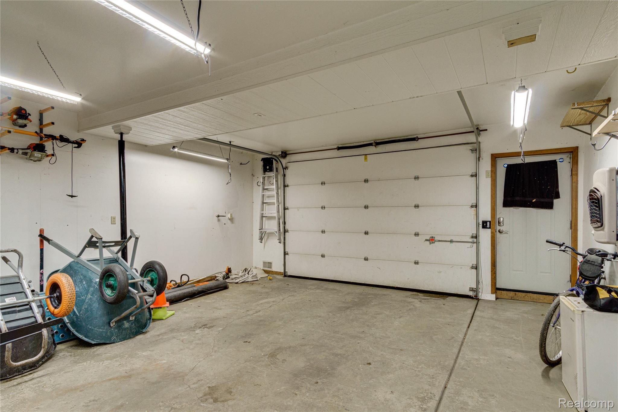 4250 Brighton Road Howell, MI 48843 - Photo 41 of 44 Interiors (54 of 55).jpg