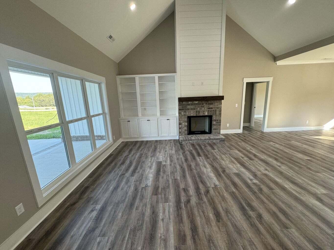 65 Hullender Road Ringgold, GA 30736 - Photo 2 of 16 20241010161433655940000000-o