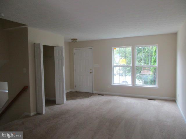 2804 Todkill Trace Edgewood, MD 21040 - Photo 4 of 16 Living Room