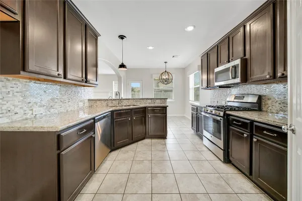 $2,750 | 3319 Fairmont Hills Lane, Katy, TX 77494