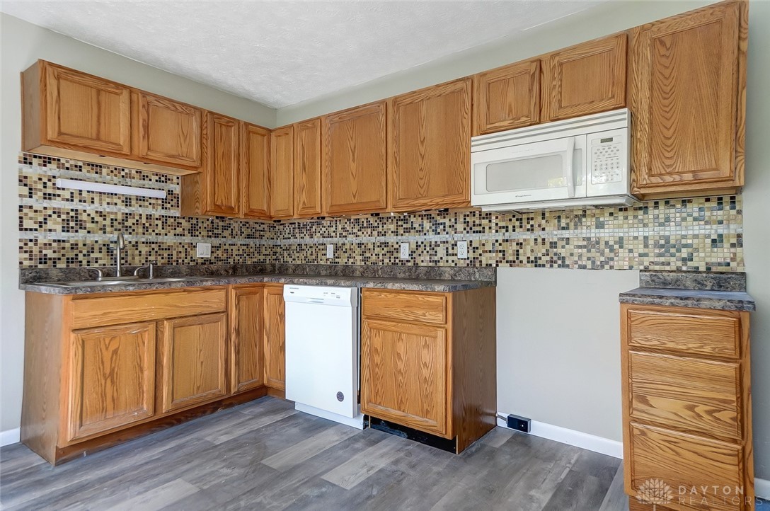 1035 Sycamore Road Park Layne, OH 45344 - Photo 6 of 23