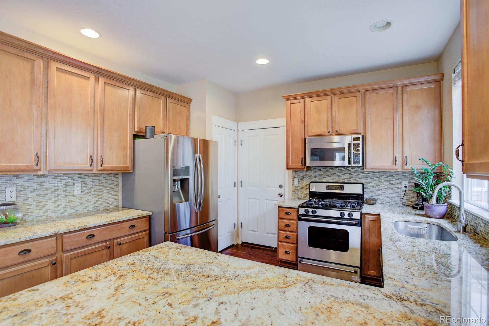 3822 Rabbit Mountain Road, Unit B Broomfield, CO 80020 - Photo 2 of 35 Gallery Image 2