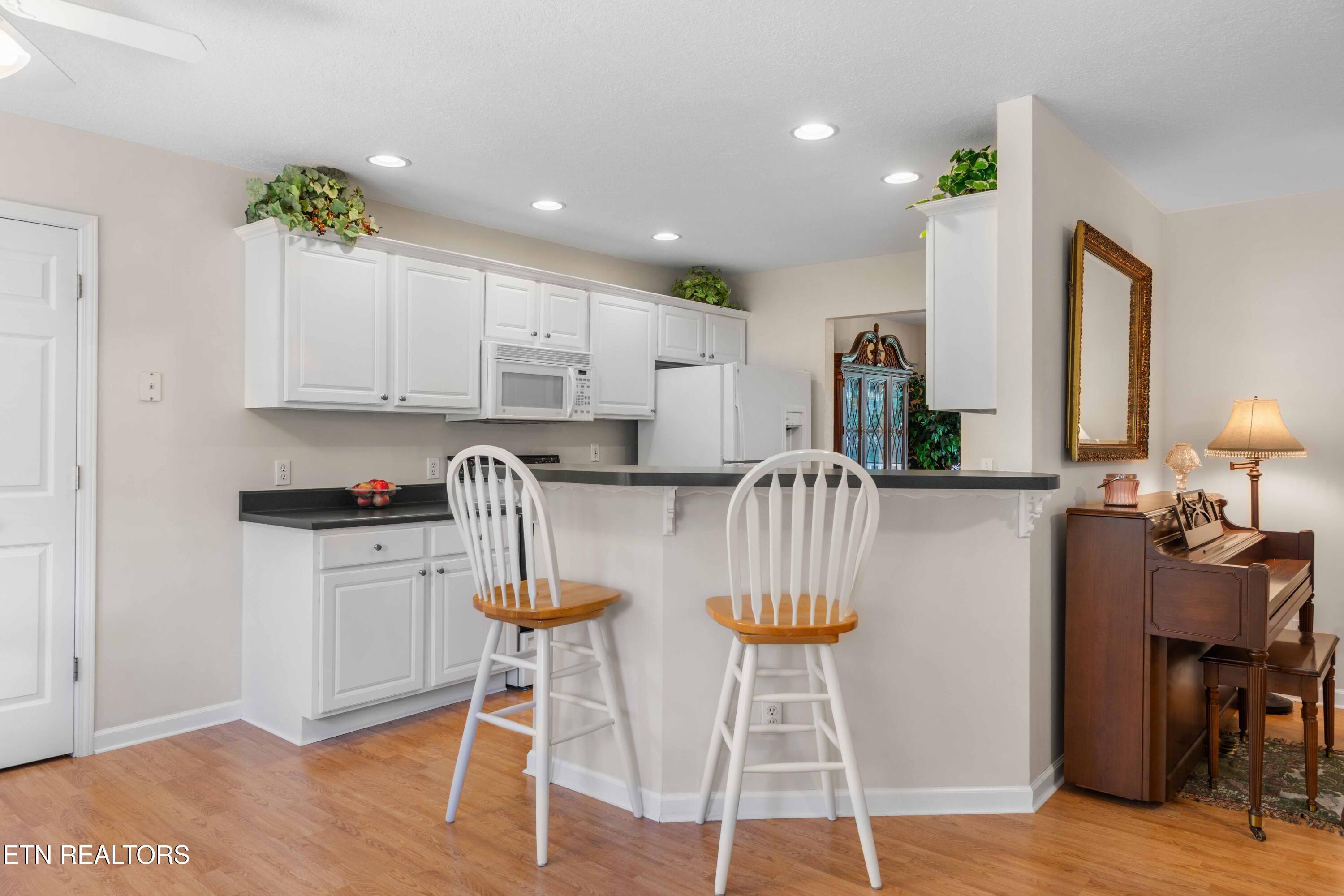 1354 Towe String Road Jacksboro, TN 37757 - Photo 8 of 37 030A2769