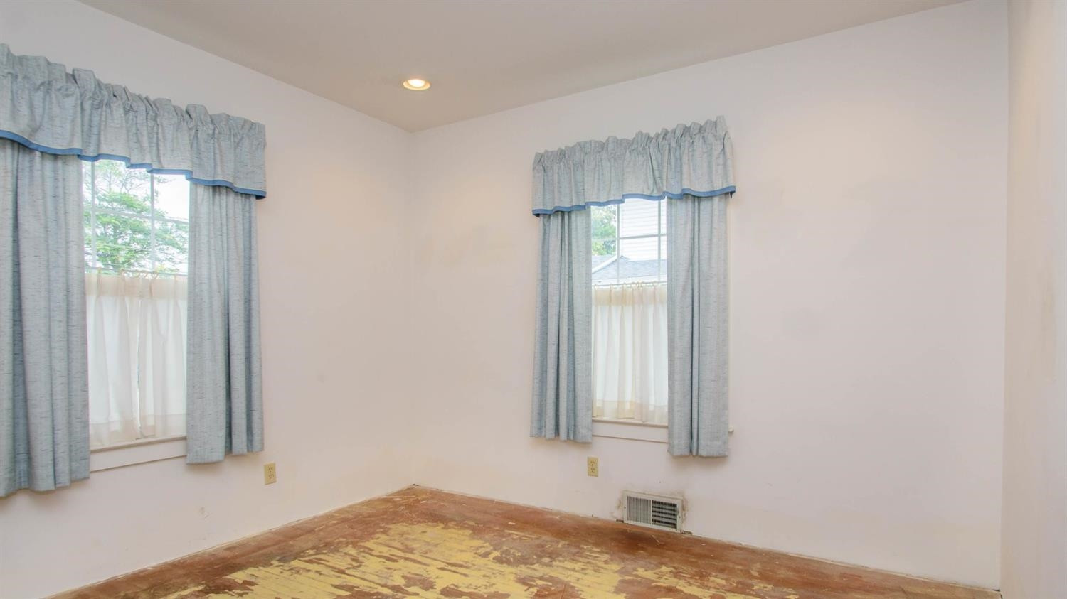 125 Riverside Drive Manchester, MI 48158 - Photo 14 of 31 Photo 14