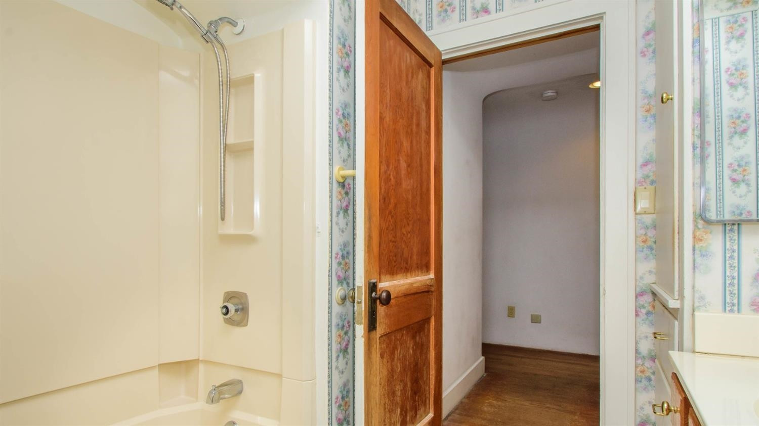 125 Riverside Drive Manchester, MI 48158 - Photo 20 of 31 Photo 20