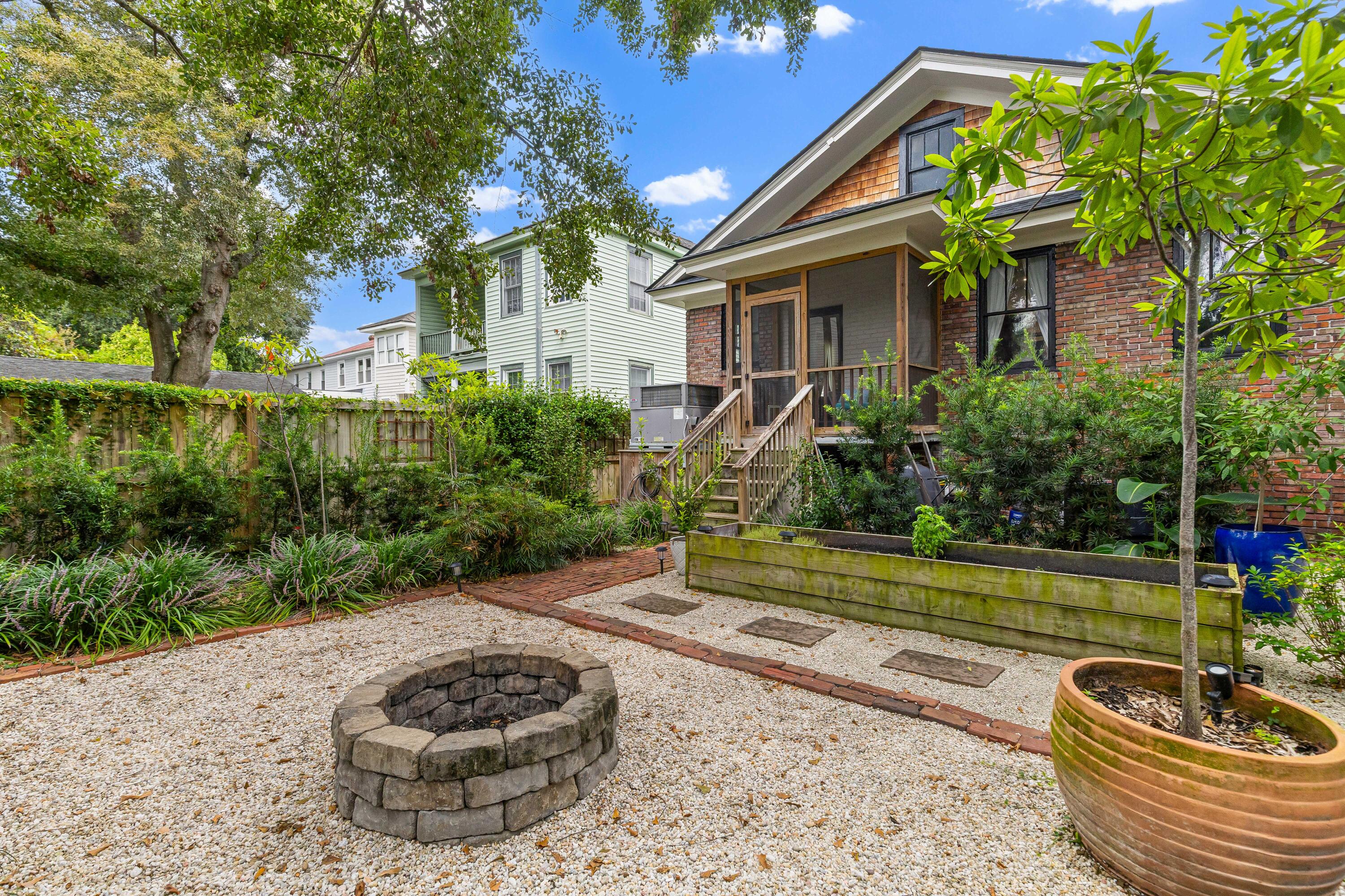 923 Rutledge Avenue Charleston, SC 29403 - Photo 34 of 41 923 Rutledge Exterior