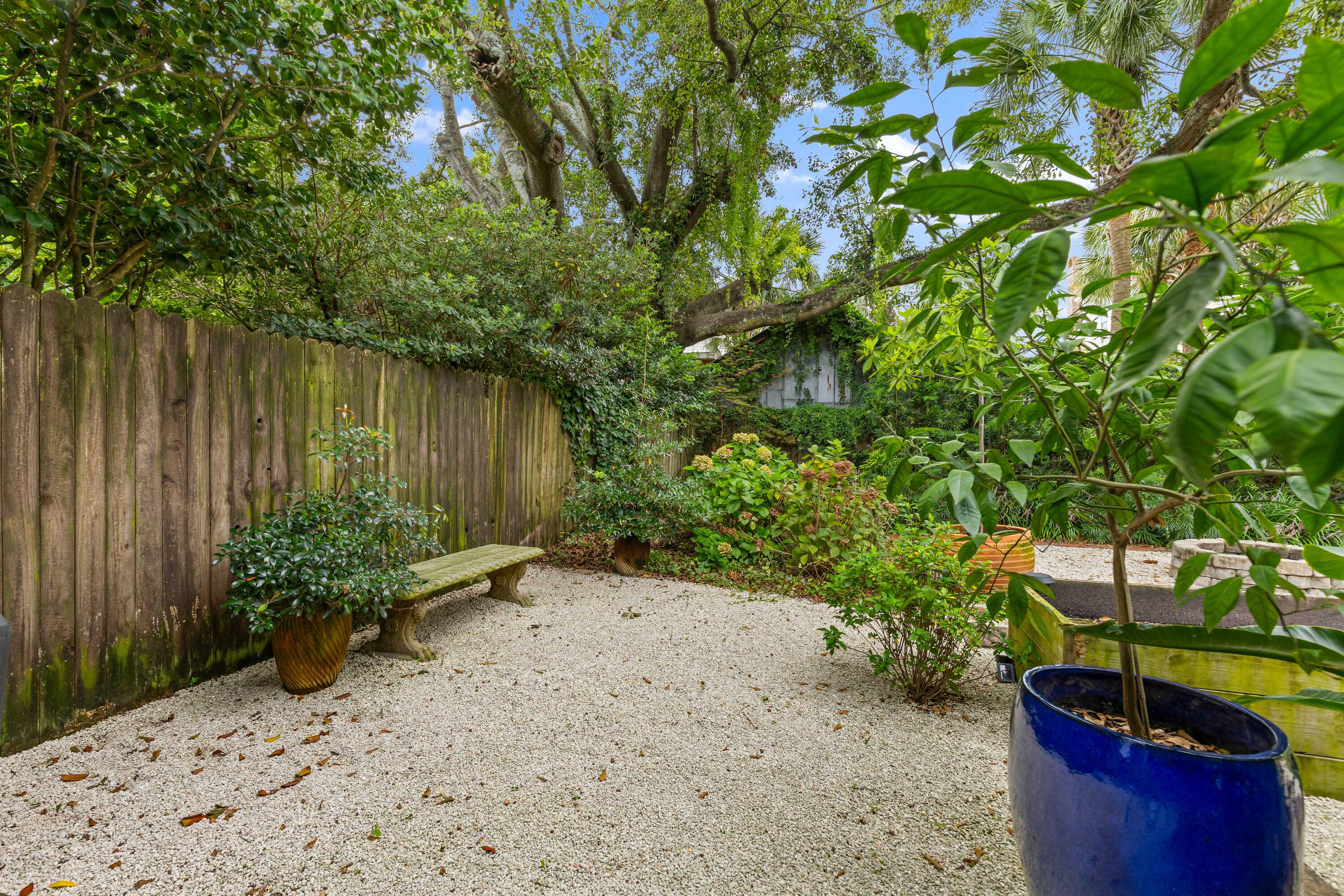 923 Rutledge Avenue Charleston, SC 29403 - Photo 35 of 41 923 Rutledge Exterior