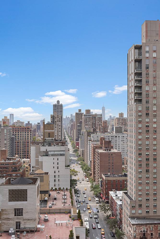 591 3rd Avenue, Unit 12A Manhattan, NY 10016 - Photo 12 of 14 a picture of city view