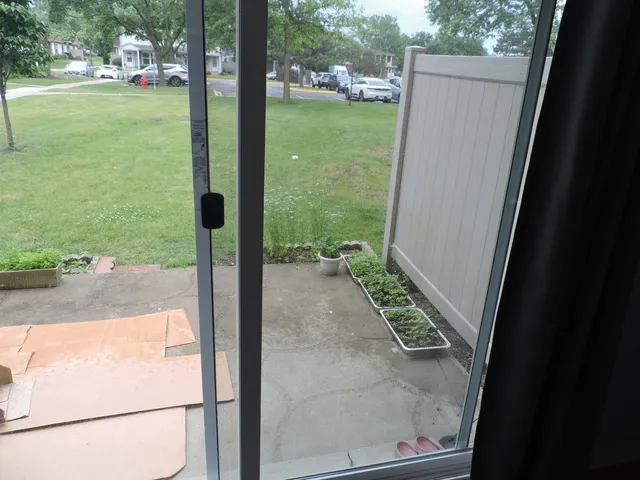 $270,000 | 2216 Andover Court, Schaumburg, IL 60107