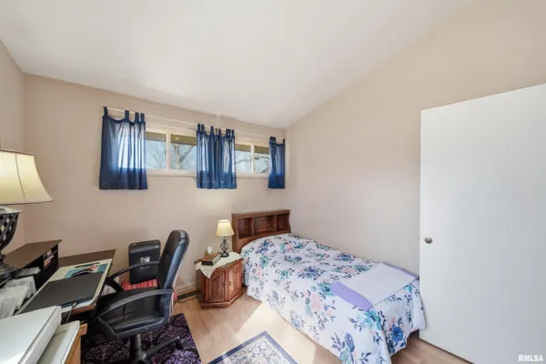 $110,000 | 2214 Glendale Avenue, Pekin, IL 61554