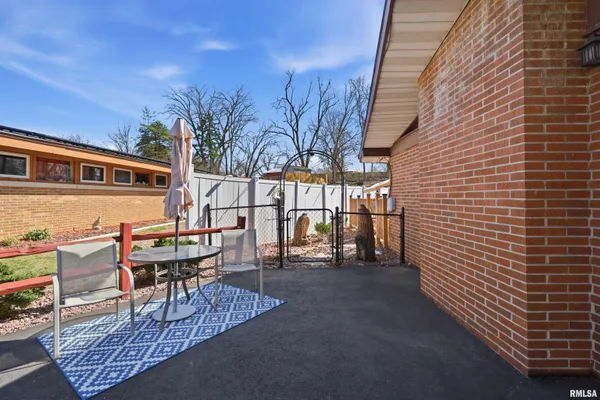 $110,000 | 2214 Glendale Avenue, Pekin, IL 61554