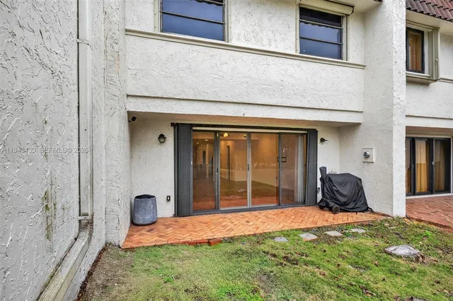 $3,250 | 8896 Southwest 62nd Terrace, Unit 7G, Miami, FL 33173