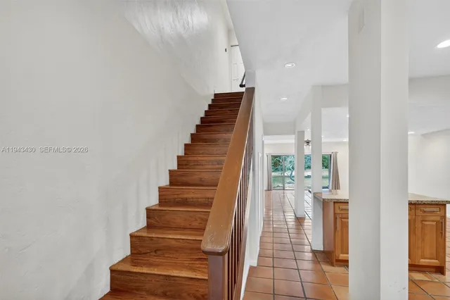 $3,250 | 8896 Southwest 62nd Terrace, Unit 7G, Miami, FL 33173