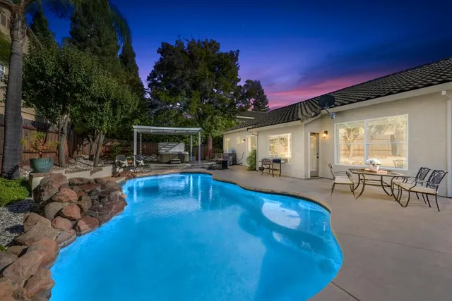 $1,045,000 | 5380 Parkford Circle, Granite Bay, CA 95746
