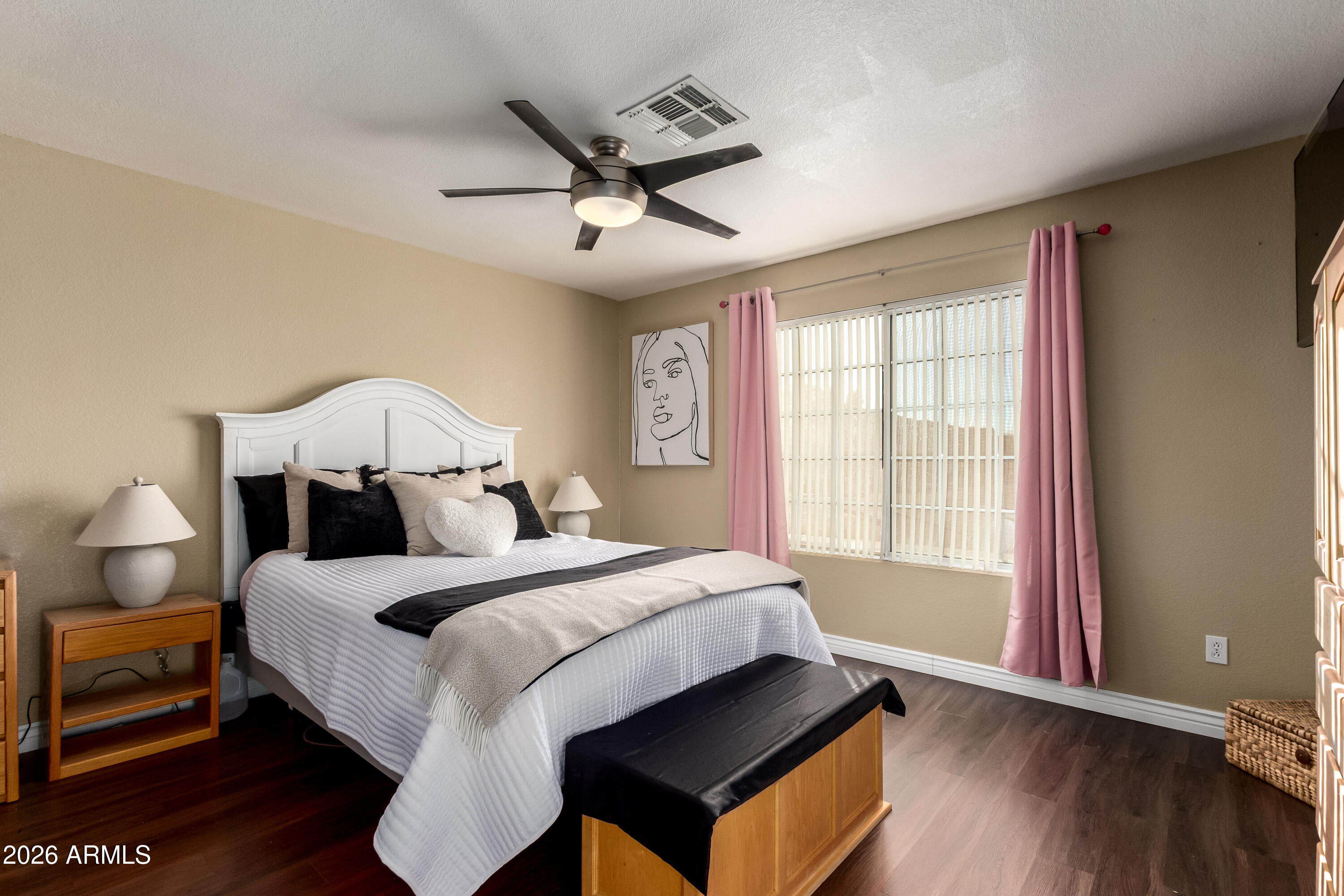 1147 North Marvin Street Gilbert, AZ 85233 - Photo 18 of 31 a bedroom with bed and window