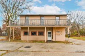 $219,900 | 337 South 8th Street, Delavan, WI 53115