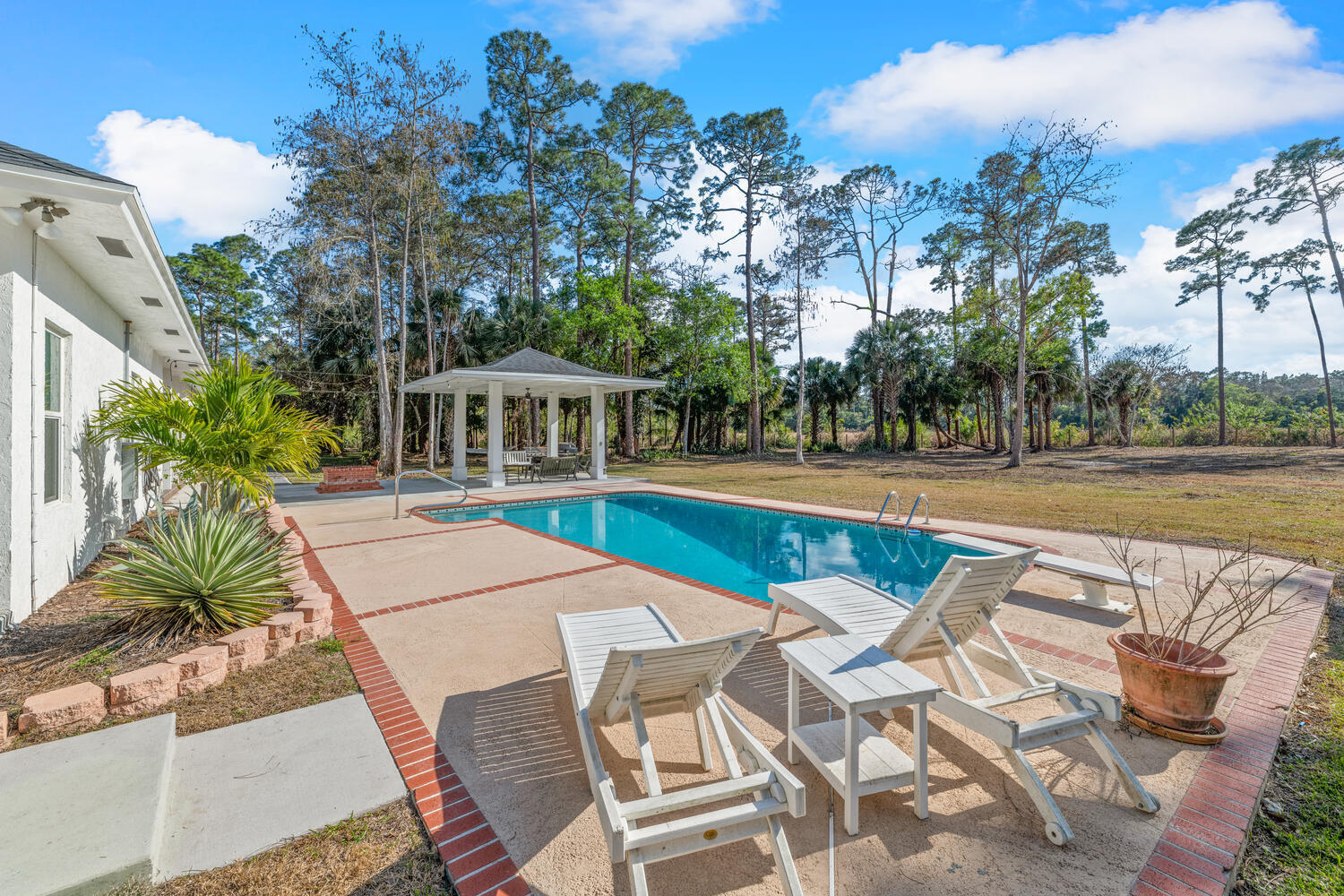 1453 E Road Loxahatchee Groves, FL 33470 - Photo 5 of 121 1453 E Rd Loxahatchee Groves-large-106-1