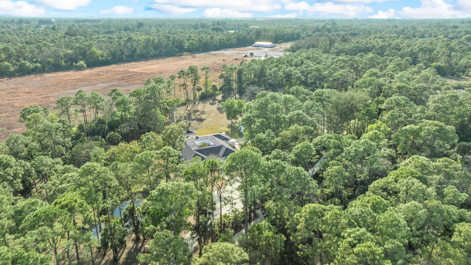 1453 E Road Loxahatchee Groves, FL 33470 - Photo 10 of 121 1453 E Rd Loxahatchee Groves-large-020-0