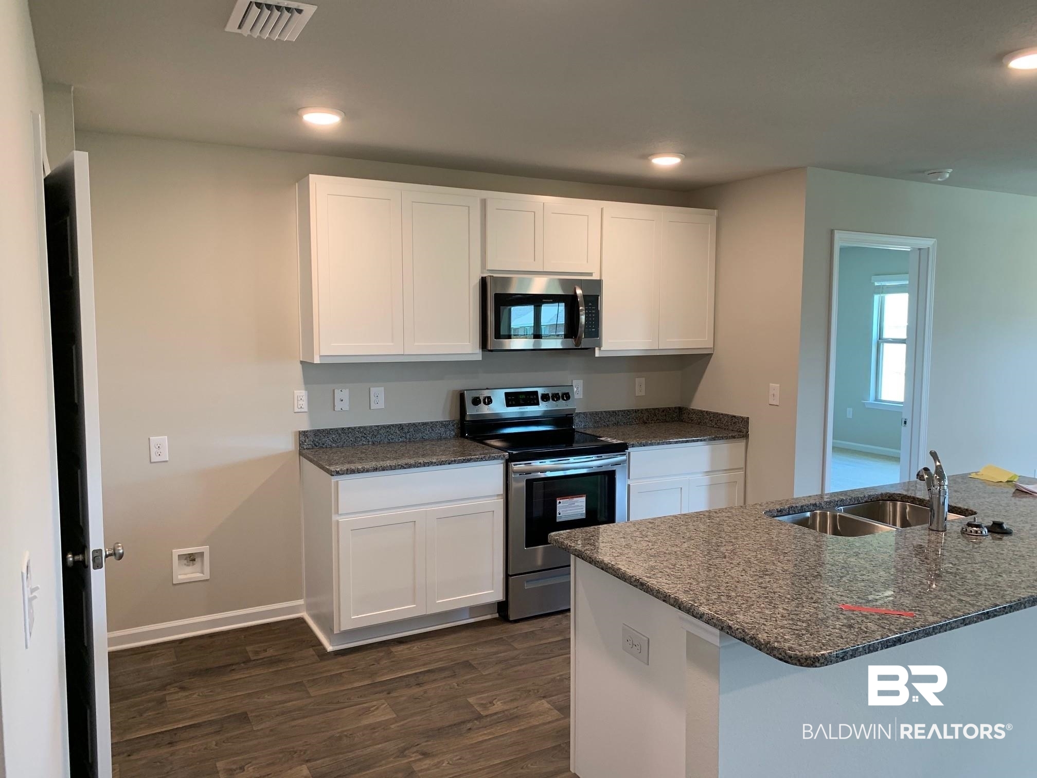 8317 Harmon Street Daphne, AL 36526 - Photo 3 of 20