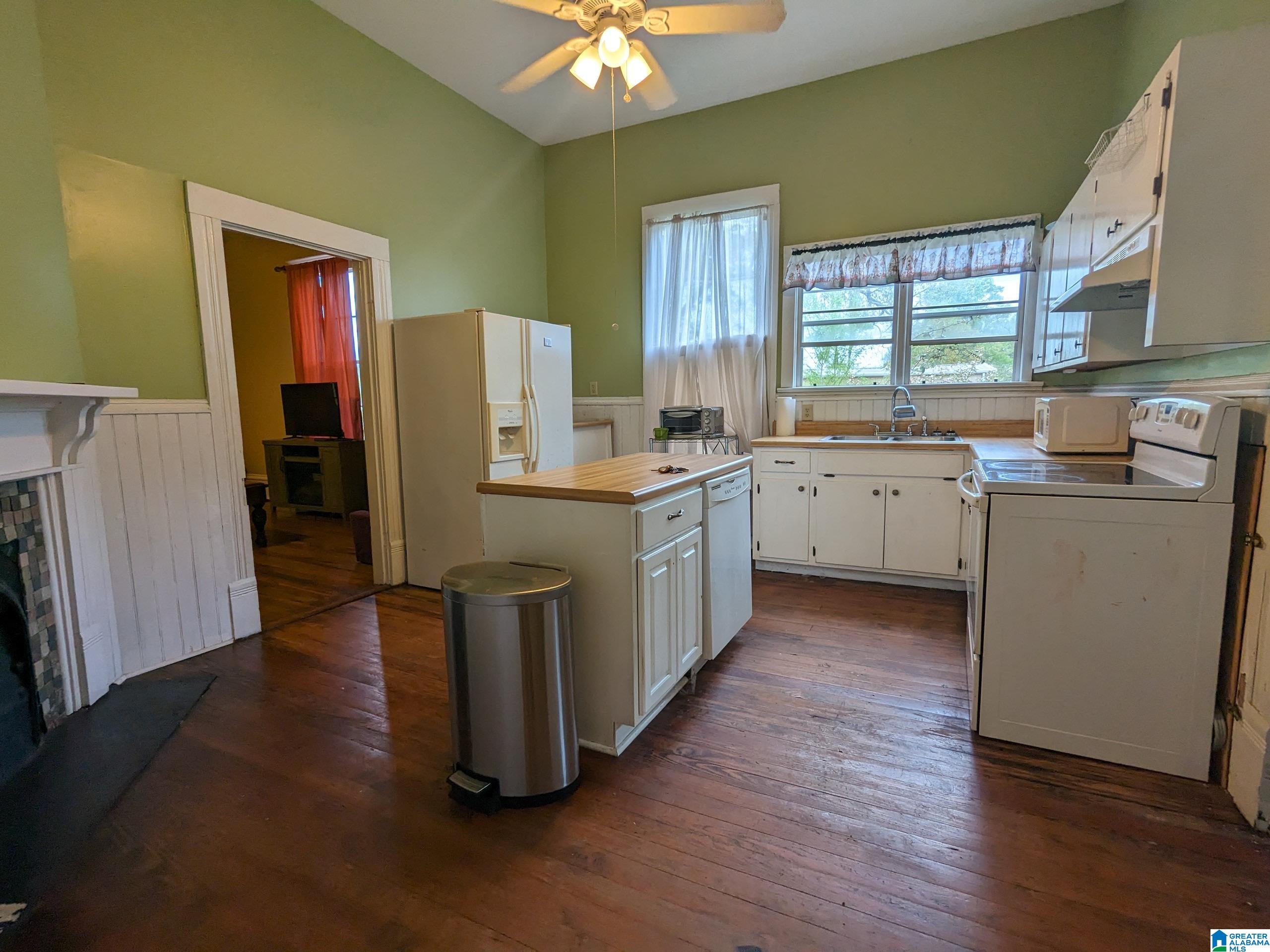 41 Birmingham Street Montevallo, AL 35115 - Photo 4 of 53