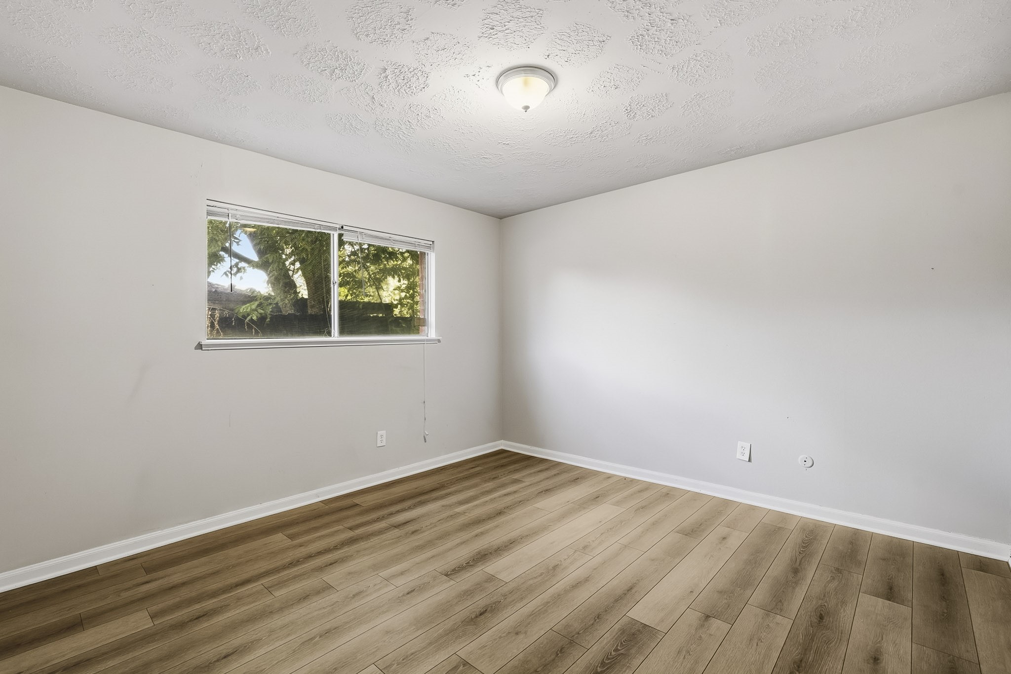 9347 Colleen Road Houston, TX 77080 - Photo 12 of 17 Gallery Image 12