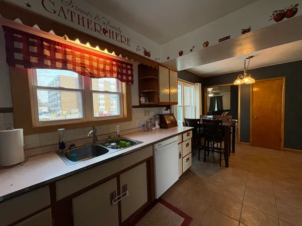 $205,000 | 913 Canal Street, Ottawa, IL 61350