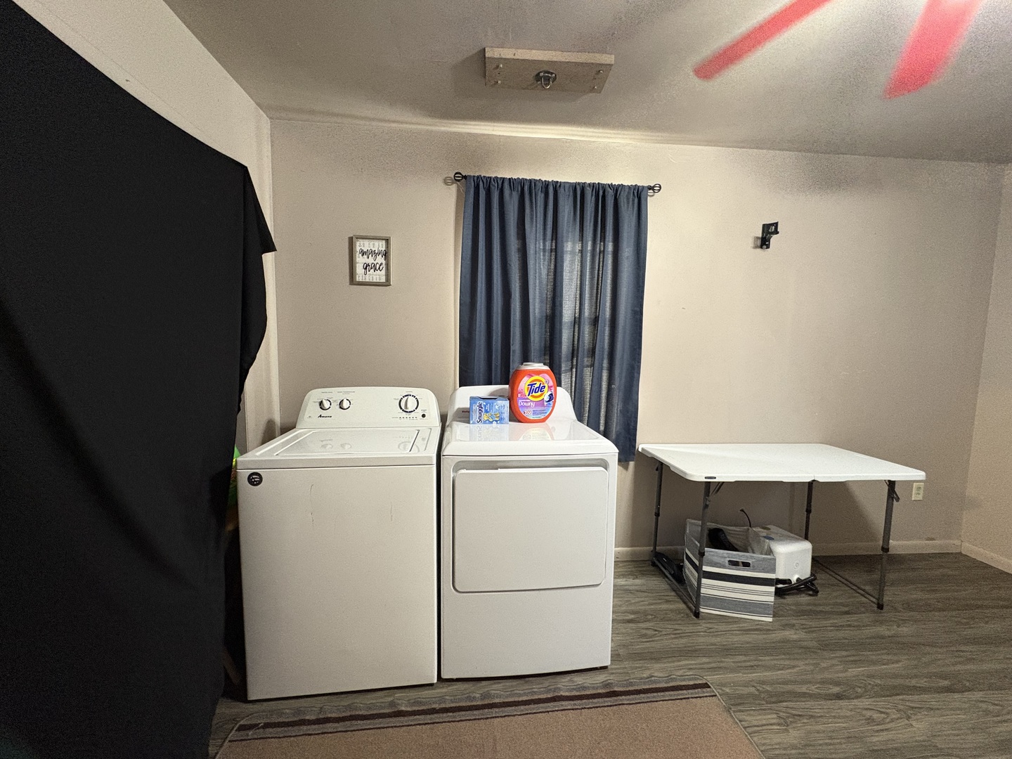 913 Canal Street Ottawa, IL 61350 - Photo 21 of 30 a utility room with dryer and washer