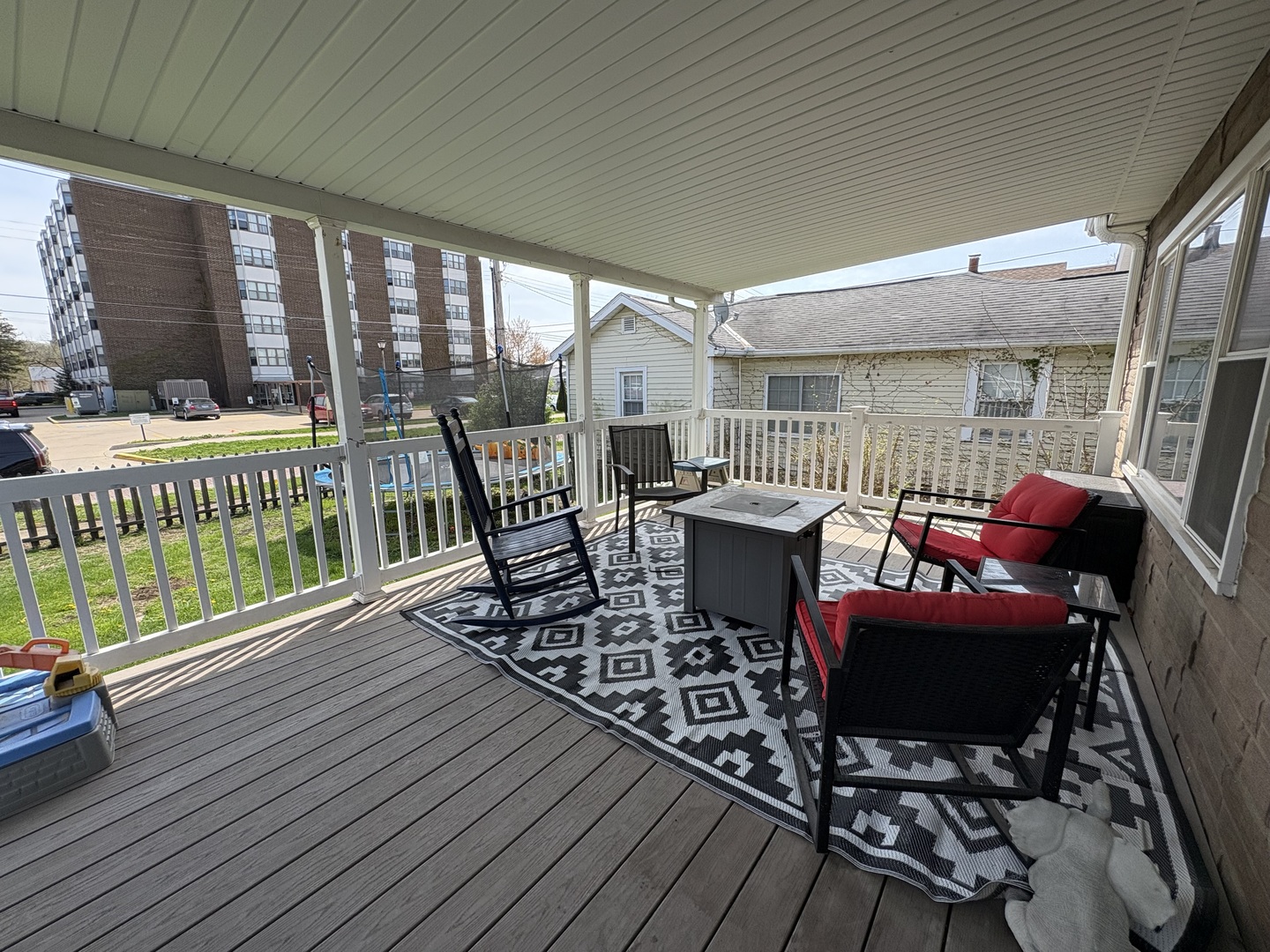 913 Canal Street Ottawa, IL 61350 - Photo 5 of 30 a balcony with furniture and wooden floor