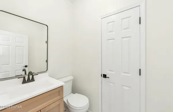 a view of a room with shelf