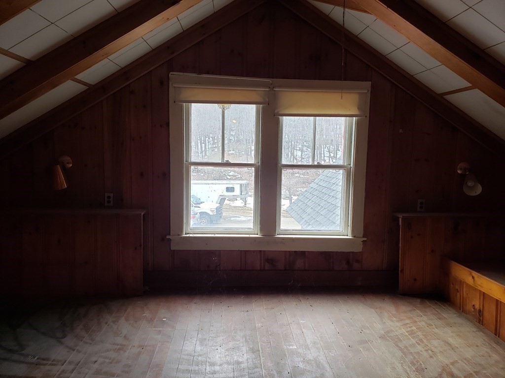 1352 North Brookfield Road Oakham, MA 01068 - Photo 17 of 40