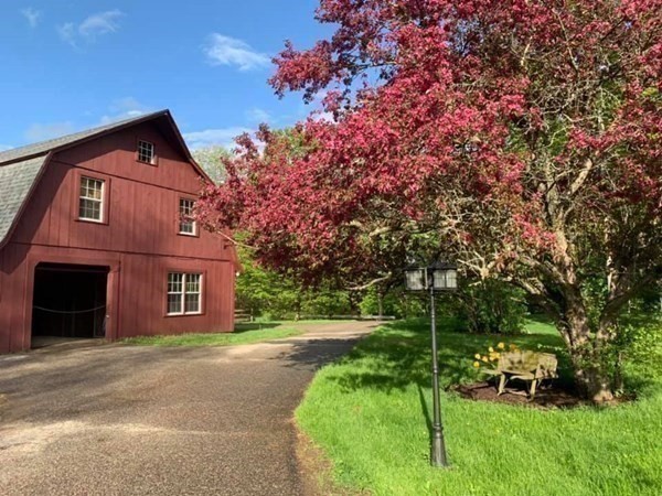 1352 North Brookfield Road Oakham, MA 01068 - Photo 19 of 40