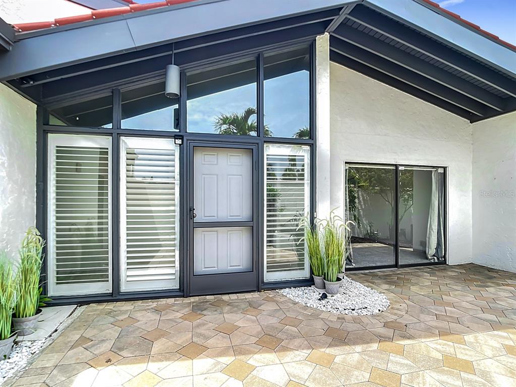 780 Sarabay Road, Unit 16 Osprey, FL 34229 - Photo 7 of 50
