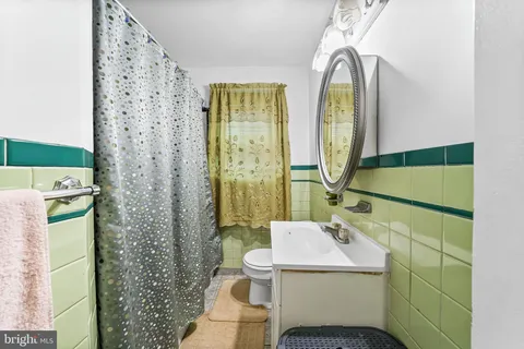 $469,900 | 253 North Guernsey Road, West Grove, PA 19390