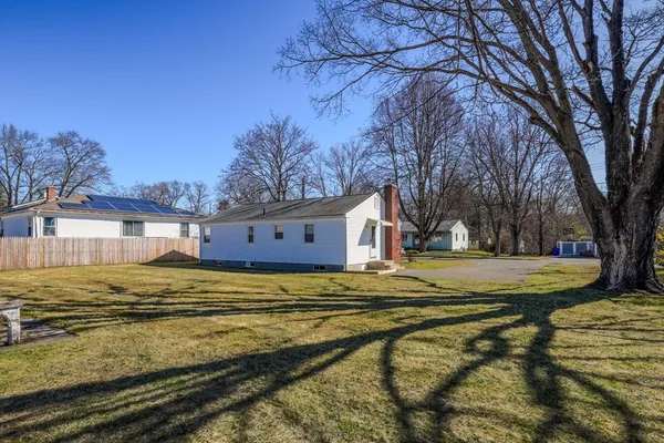 $285,000 | 46 Lakevilla Avenue, Springfield, MA 01109