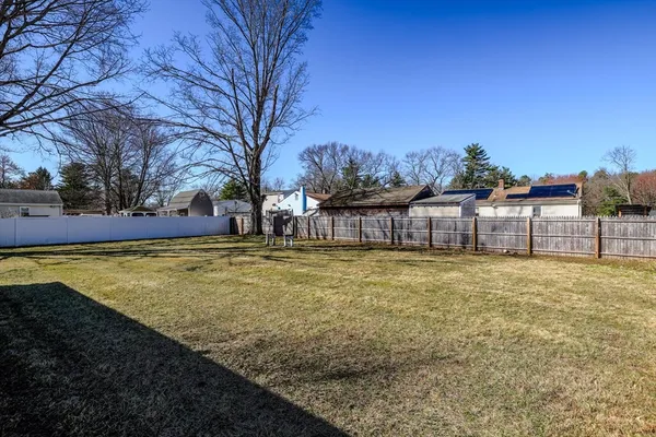 $285,000 | 46 Lakevilla Avenue, Springfield, MA 01109