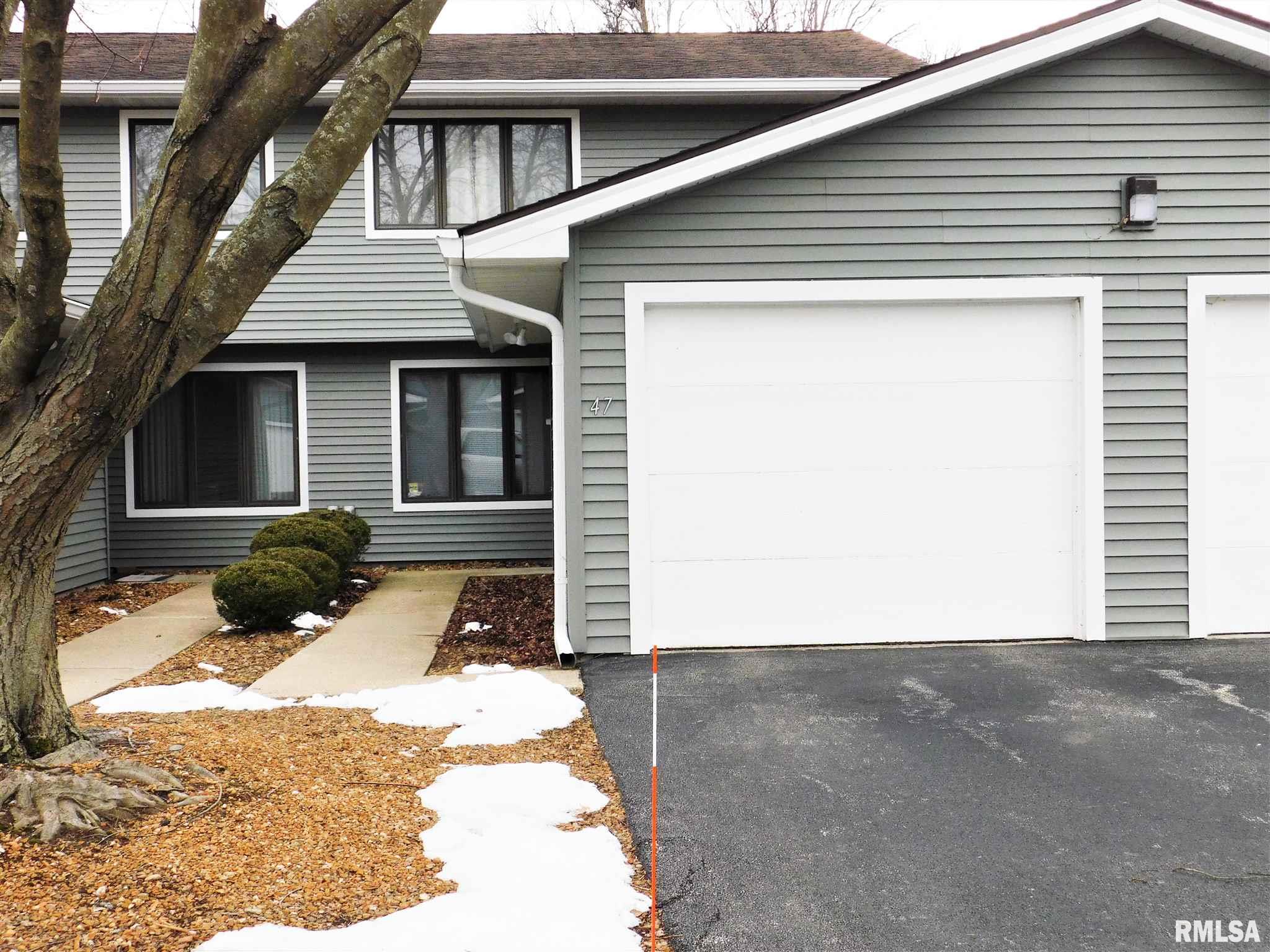 47 Brookside Place Springfield, IL 62704 - Photo 1 of 19 Gallery Image 1