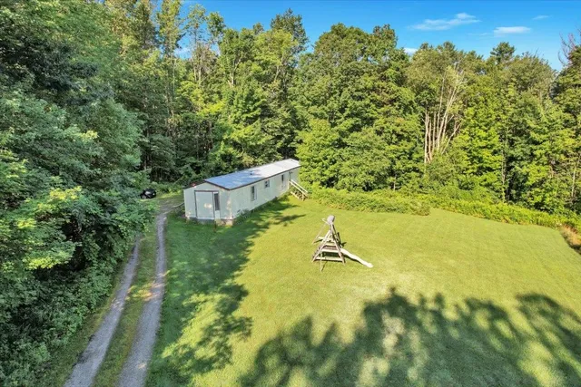 $229,900 | 26 Fern Road, Hinesburg, VT 05461