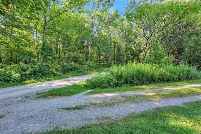 $229,900 | 26 Fern Road, Hinesburg, VT 05461