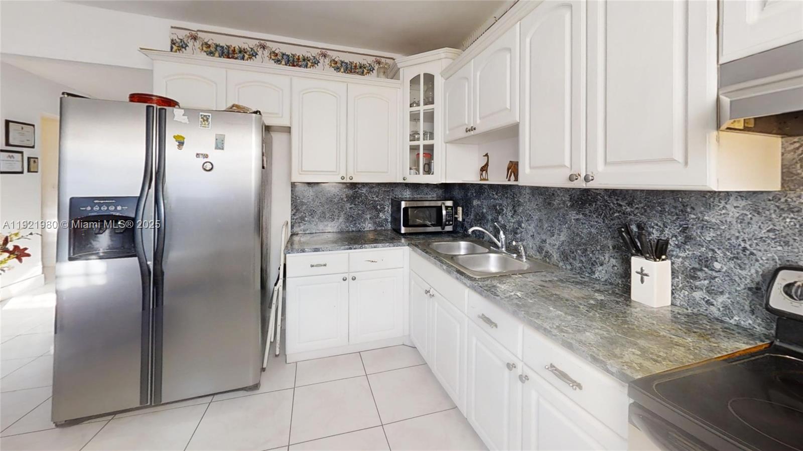 13040 Northwest 13th Avenue North Miami, FL 33167 - Photo 34 of 46