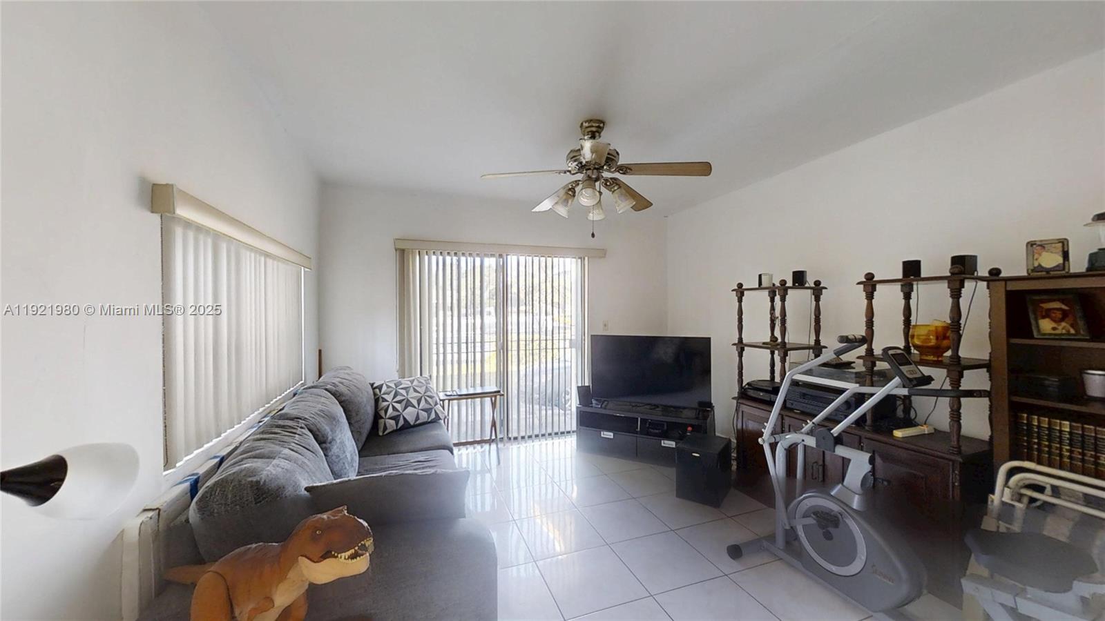 13040 Northwest 13th Avenue North Miami, FL 33167 - Photo 10 of 46