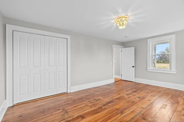 $549,900 | 72 Spencer Street, Suffield, CT 06078