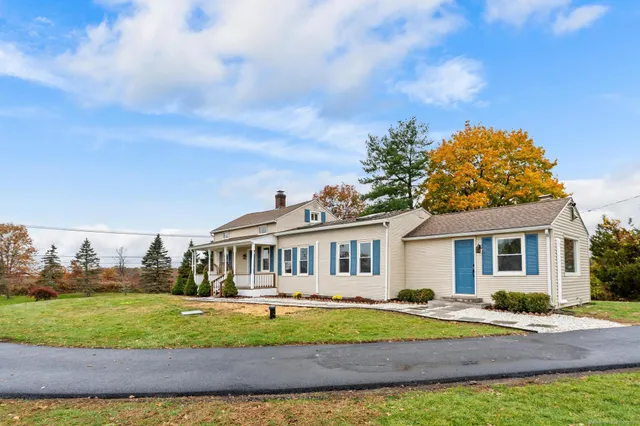 $549,900 | 72 Spencer Street, Suffield, CT 06078