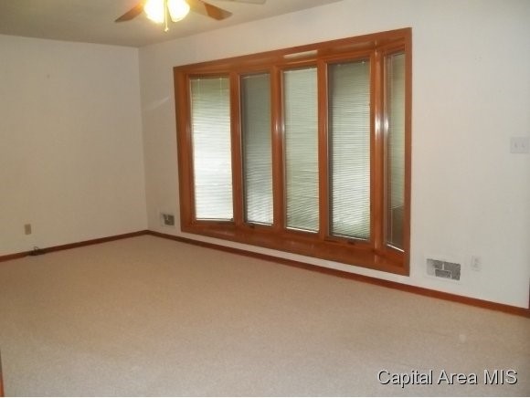 2720 Queensway Road Springfield, IL 62703 - Photo 7 of 24