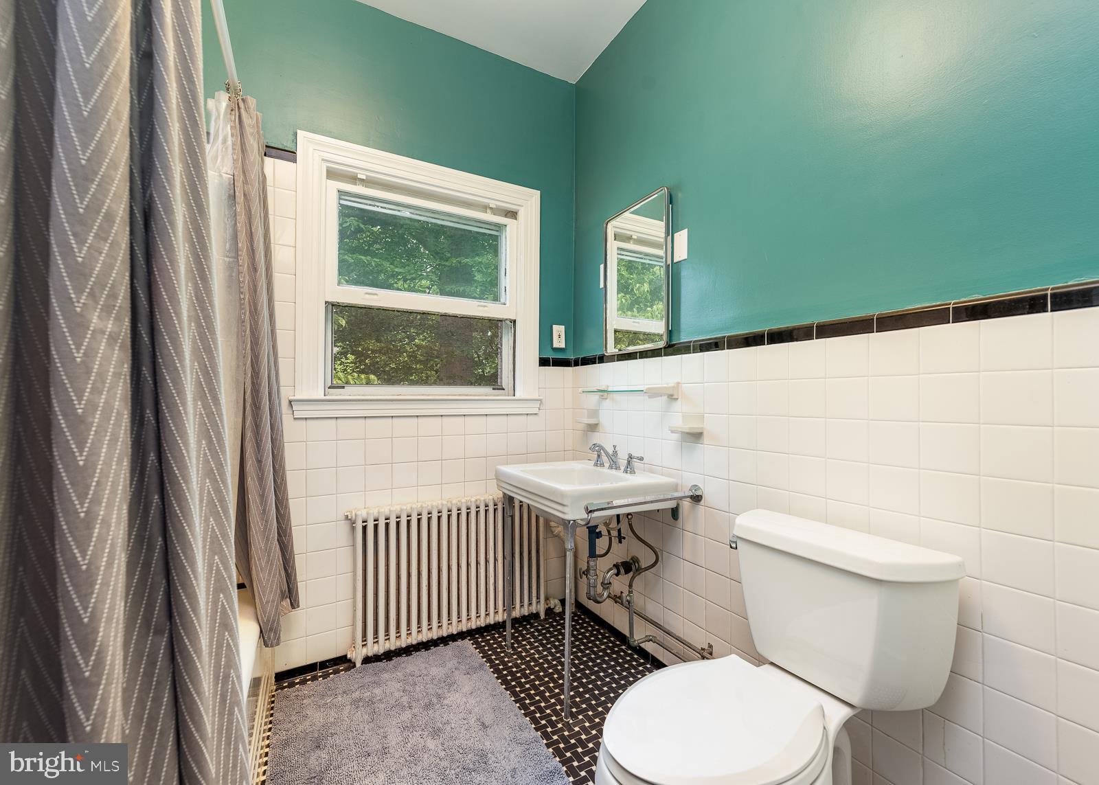 2609 Talbot Road Baltimore, MD 21216 - Photo 13 of 18 Bath