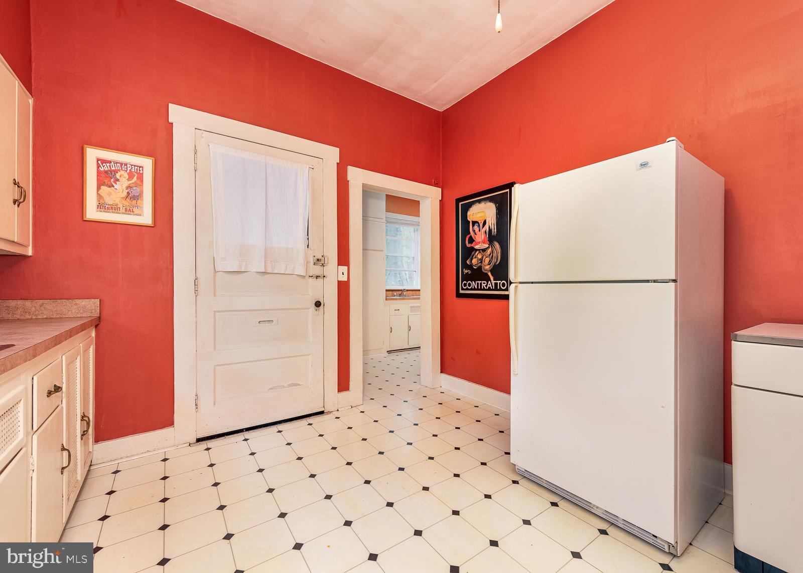 2609 Talbot Road Baltimore, MD 21216 - Photo 8 of 18 Kitchen