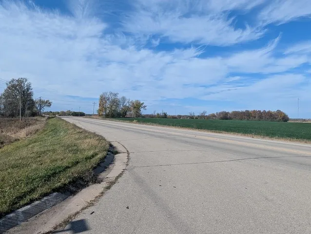 $59,900 | Broderick Road, Unit 3, Omro, WI 54963